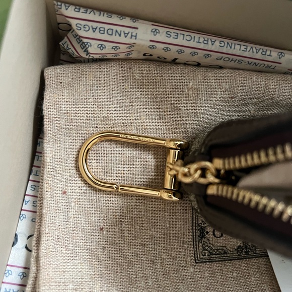 RARE Gucci dome key pouch 🦄 - Picture 9 of 10